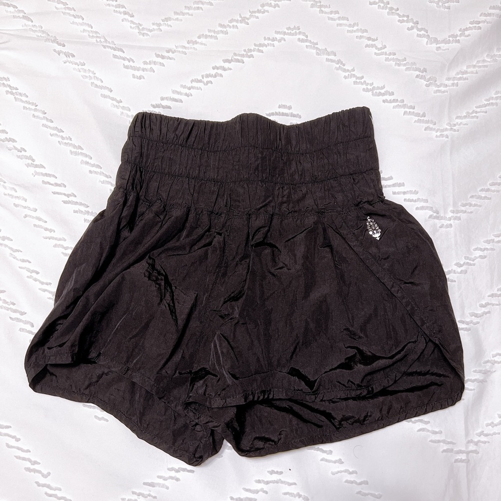 SOLD❤️‍🩹Free people movement the way home shorts size xs
